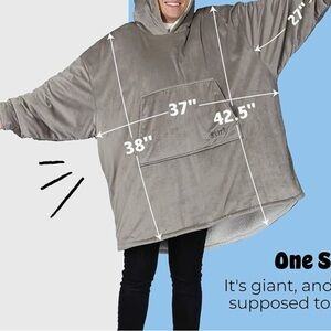 THE COMFY Original | Oversized Microfiber & Sherpa Wearable Blanket, UNISEX